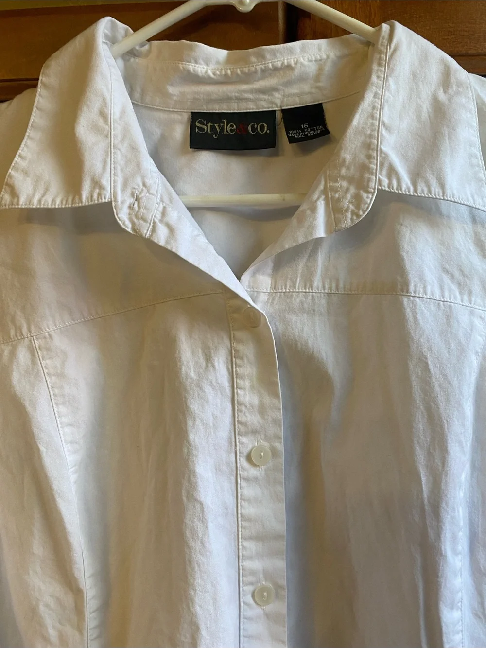 Vintage Girl’s White Women's Collared Button-Up Shirt Y2K-16